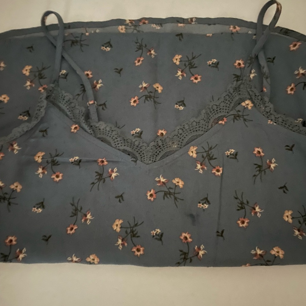 Blue Hollister Floral Tank Top Size Small